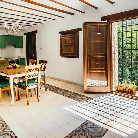 Holiday home La Casa Del Boticario Alcala del Jucar